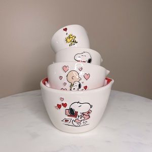 NWT Rae Dunn x Peanuts Valentines Day Measuring Cups